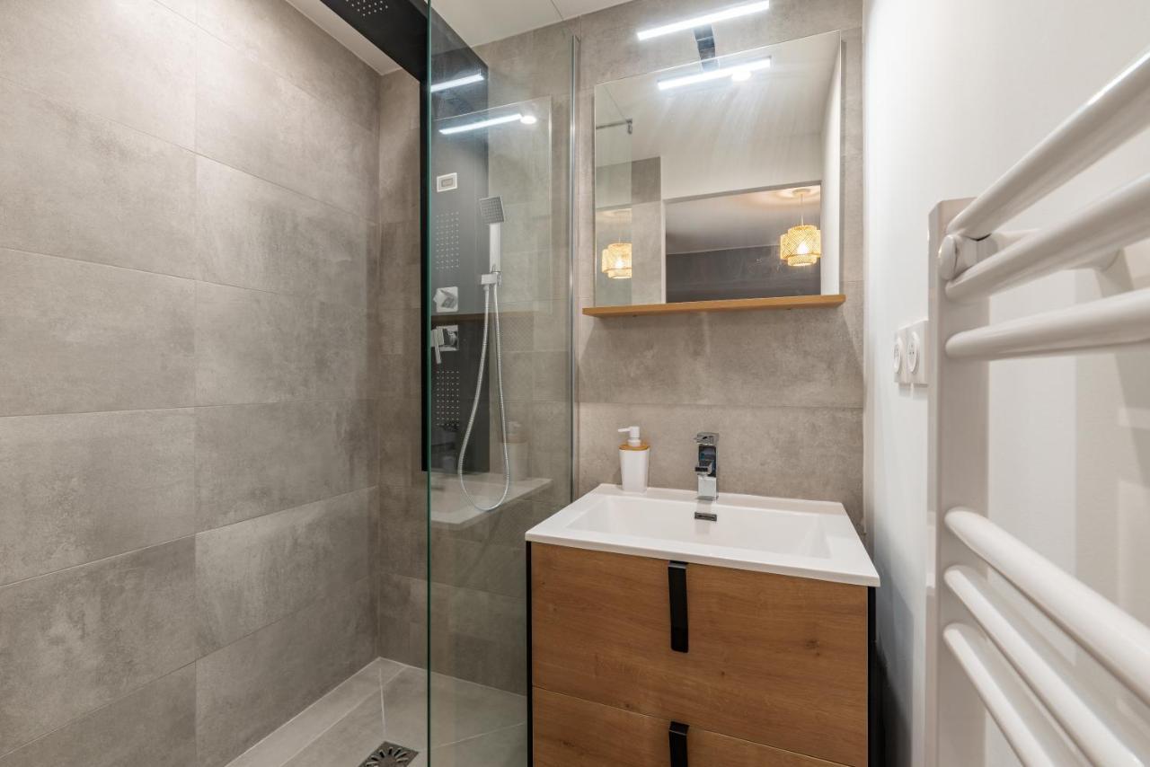 Amja Proche Clinique Saint-Roch Apt 3 Chambres 3 Salles De Bain Parking Gratuit Ideal Famille Groupe Coworking 10 Min Centre Ville 10 Min Plage 5 Min Sortie Autoroute มงต์เปอลิเยร์ ภายนอก รูปภาพ